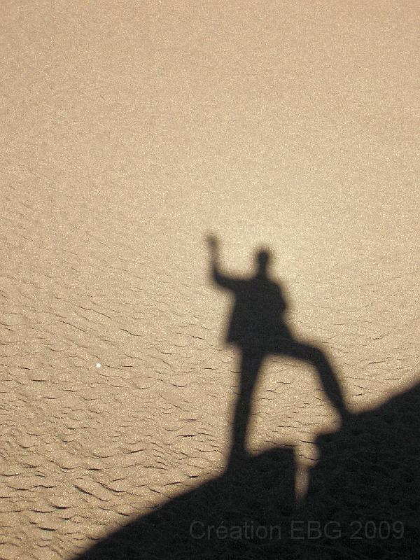 P4090258.JPG - Sud Lipez après le salar d'Uyuni, poursuite de notre progression en 4x4 vers le sud le désert de Dali salut de l'artiste.