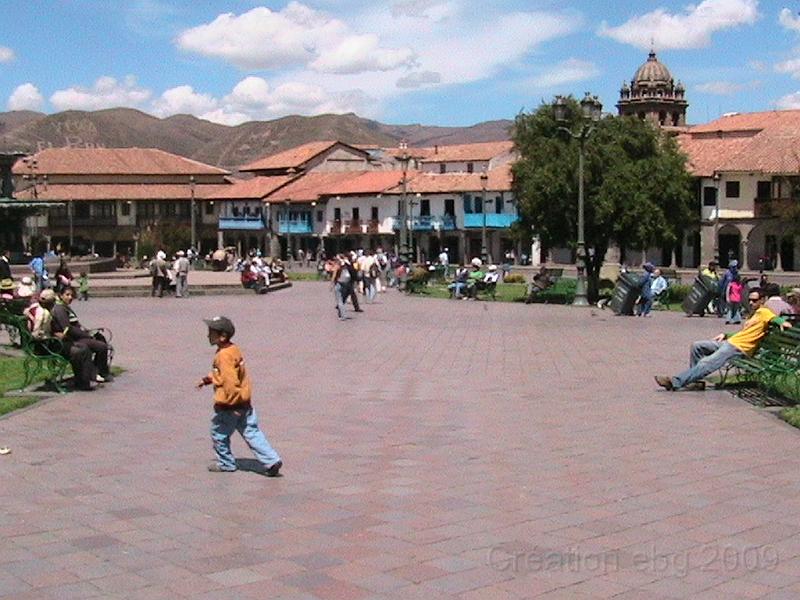 IMG_0185.JPG - La plaza de Armas est le centre des animations de Cusco